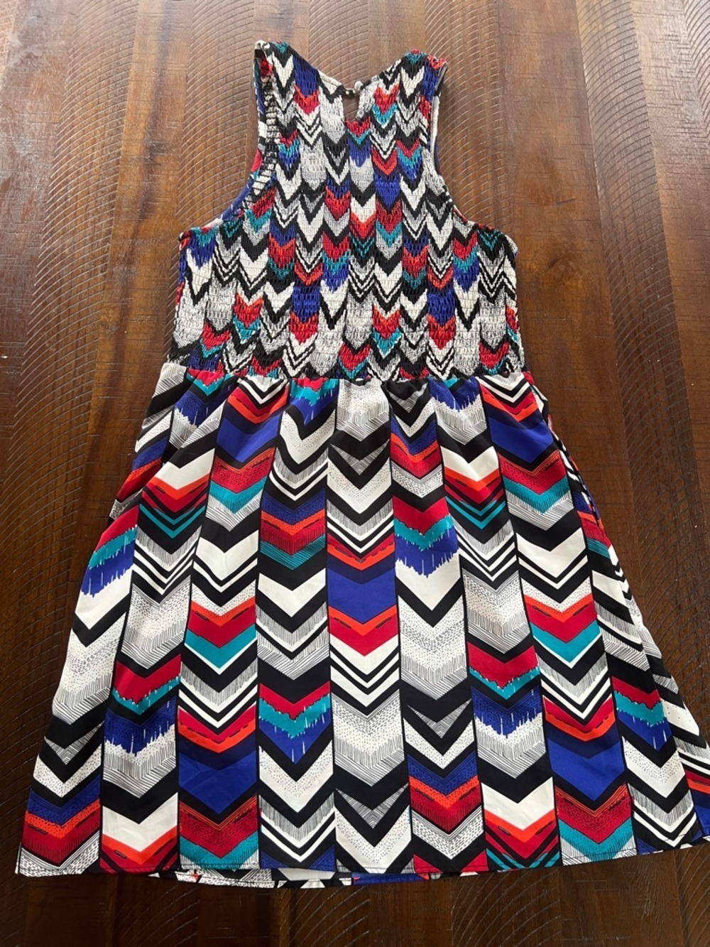 Like🆕 DOLCE VITA Chevron Print Sleeveless Fit-and-Flare Dress - (Medium) - Picture 7 of 8